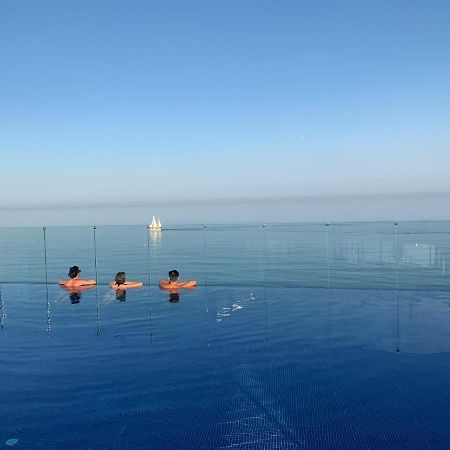 Darya Estepona Buitenkant foto